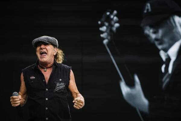 Recenze: AC/DC zestárli, ale nezklamali