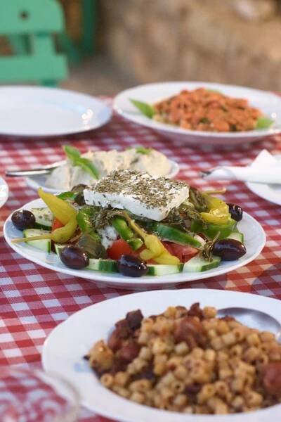 platania-tavern-kastellorizo-eat