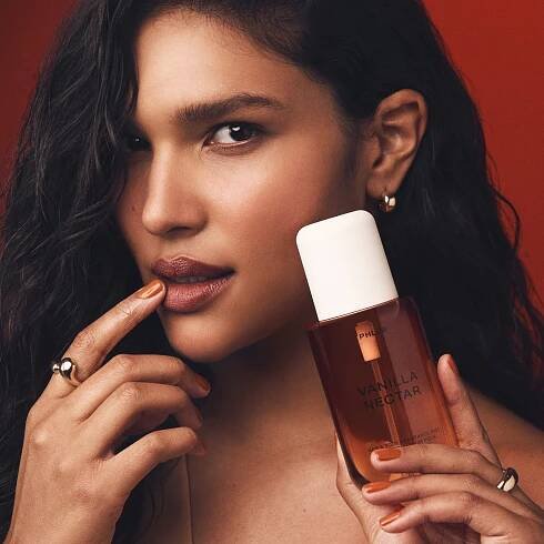 Vanilla Nectar Body Mist Lifestyle Image
