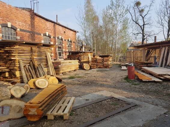 Holz mit Herkunft - Tischdesign nach Maß - Individuelle Tische aus Massivholz