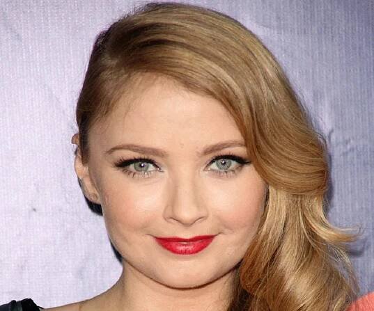 Elisabeth Harnois - Bio, Facts, Family Life of Actress