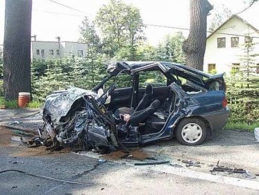 Dopravní nehoda kamionu a osobního automobilu ve Stříteži.
