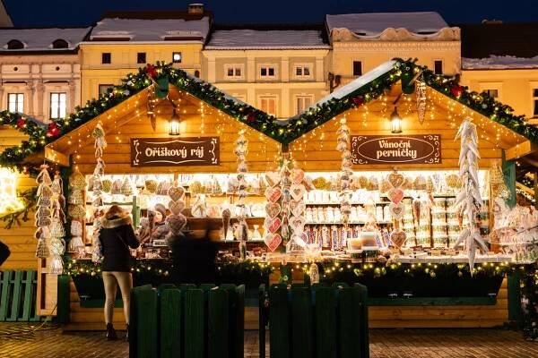 Dřevěné stánky - Adventní trhy České Budějovice | CZECH DECO TEAM