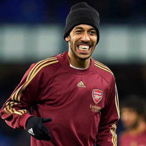Pierre-Emerick Aubameyang ‘completely healthy’ after medical issue