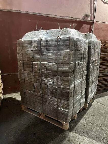 Palivové brikety ze lnu (paleta 960 kg) | Dřevoprodej ISPAS