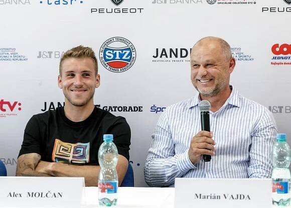 Vybral si ho Vajda, aj tak vypadol z elitnej stovky. Čo sa udialo s veľkou nádejou slovenského tenisu?