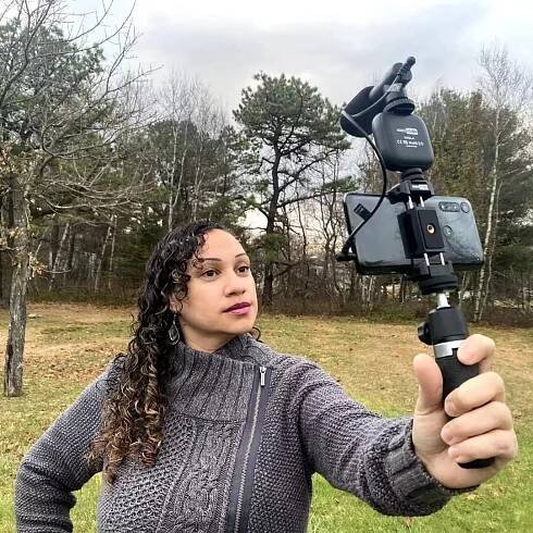 Vlog with USKEYVISION vlog kit, lens, video light, tripod, microphone
