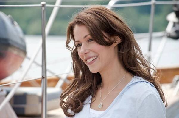 Smrt a život Charlieho St. Clouda - Z filmu - Amanda Crew