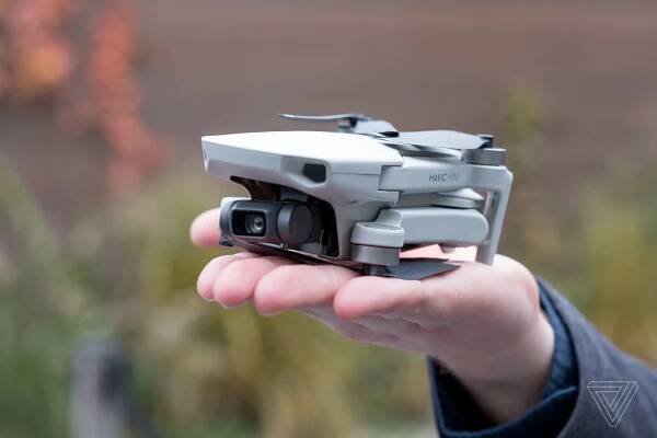 DJI Mavic Mini announced: a $399 ultra light drone that doesn’t need FAA registration | The Verge