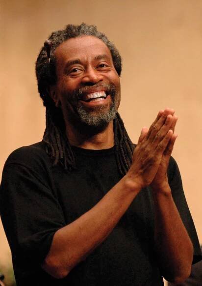 Král vokálního umění Bobby McFerrin se vrací do Prahy s novým autorským projektem VOCAbuLarieS – Jazz Port.cz