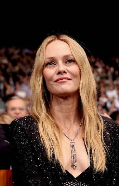 Vanessa Paradis po delší době ve společnosti: Ex Deppa a Kravitze snad zastavila čas