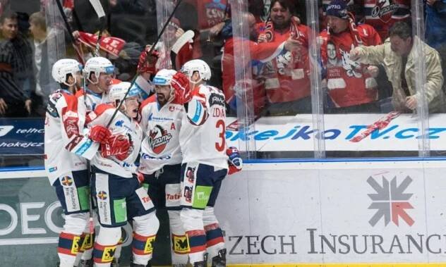 Pardubice v Třinci vyrovnaly stav finálové série! Dynamo rozstřílelo Oceláře 6 góly, dvakrát Kacetla překonal Martin Kaut