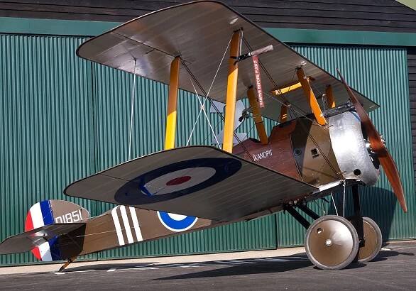 SOPWITH CAMEL F-1 WWI FIGHTER - REVELL 1/72 scale