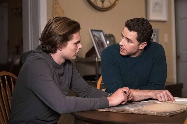 Manifest - Minilahvičky - Z filmu - Garrett Wareing, Josh Dallas