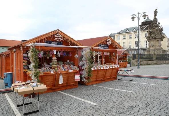 Vánoční trhy kraj po kraji: Podívejte se na přehled adventních akcí v Česku
