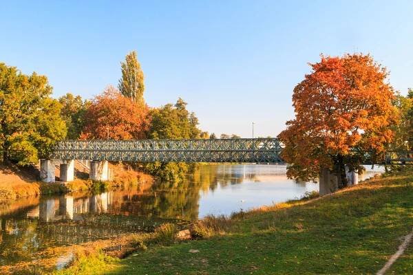 V Hradci Králové začala oprava mostu Bailey Bridge. „Klapák“ otevřou do března - Zdopravy.cz