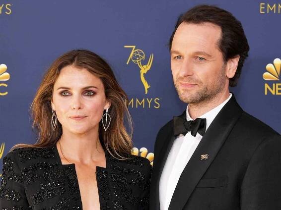 Keri Russell (L) and Matthew Rhys attend the 70th Emmy Awards at Microsoft Theater on September 17, 2018 in Los Angeles, California