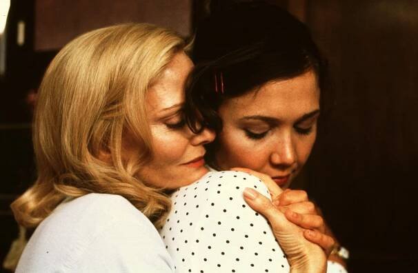 Sekretářka - Z filmu - Lesley Ann Warren, Maggie Gyllenhaal
