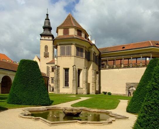 Pyšná princezna - vysocina.eu