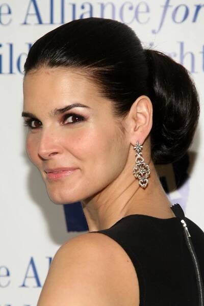 angie harmon hd wallpaper