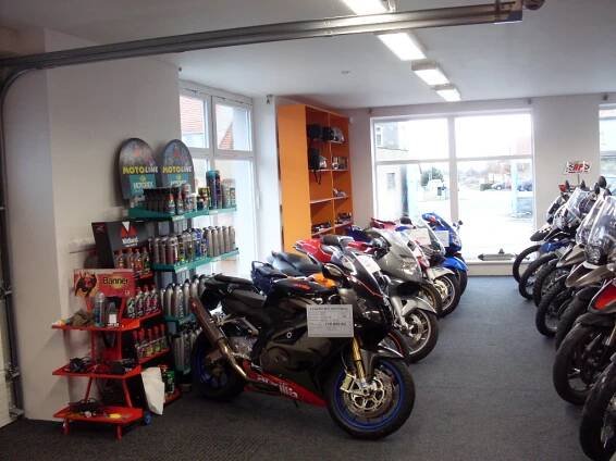 Prodejna motorek
