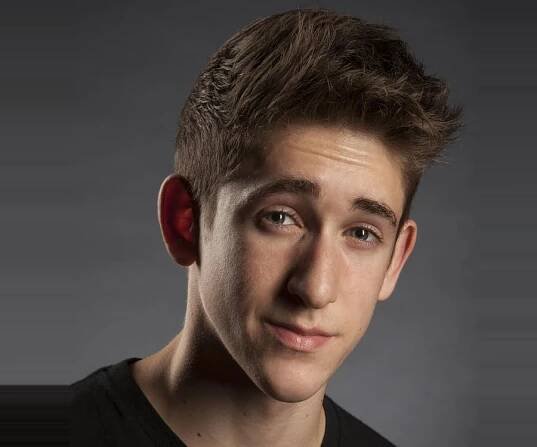 Myles Erlick Biography - Facts, Childhood, Family Life & Achievements of Canadian Actor
