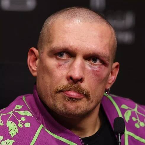 Oleksandr Usyk's wife persuaded him to fight star who called out Jake Paul
