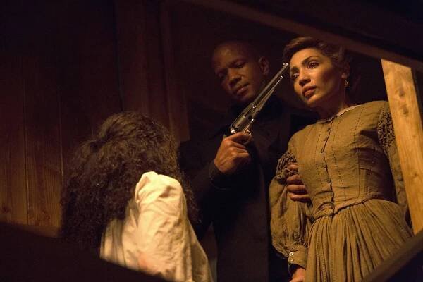 Underground - Soldier - Z filmu - Alano Miller, Jasika Nicole