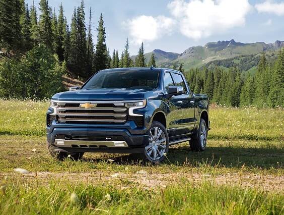2022 Chevy Silverado 1500 Adds a Big Screen and Super Cruise