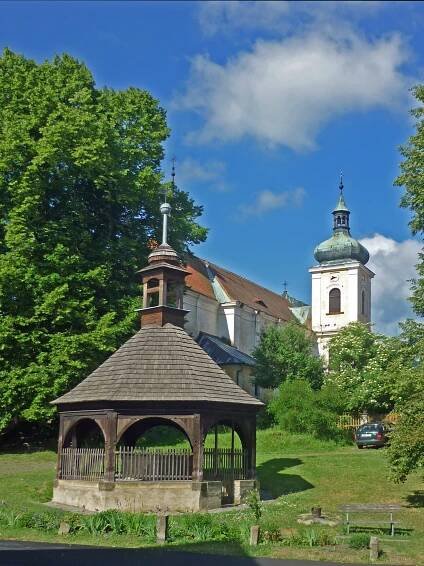 Soubor:Zubernice-Kirche-4.jpg