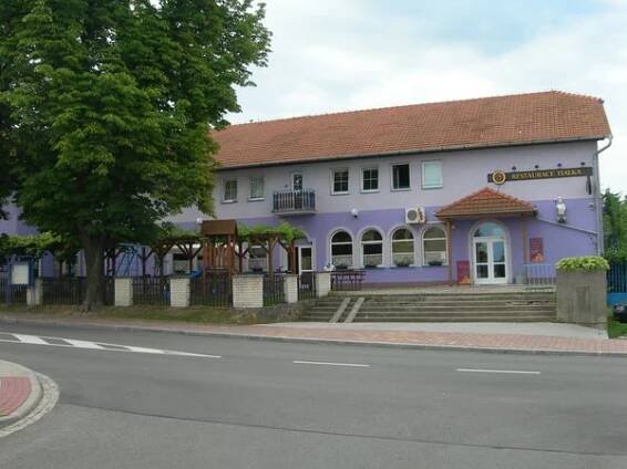 Restaurace Fialka foto 2