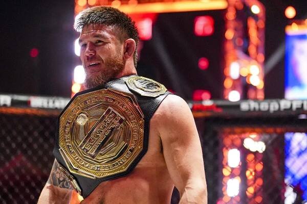 Conor McGregor Sparks Social Media War with World Champion: "Holding on bum b**ch nobody" 2
