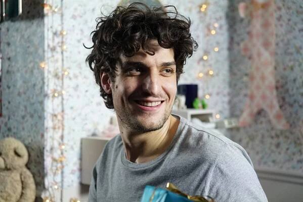 Louis Garrel - Věrní nevěrní (2018), Obrázek #5