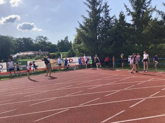Závodní odpoledne s rodiči v AK Olomouc – Atletika pro rodinu