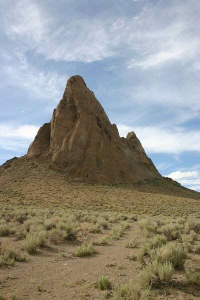 Fang Ridge - Atlas Obscura