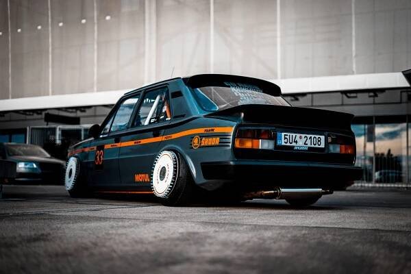 Škoda 136GL Airride