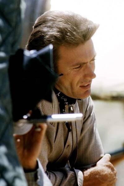American actor Clint Eastwood (in costume as Rowdy Yates) on the set of an epsiode of the television show 'Rawhide,' late 1950s to mid 1960s. (Photo by Silver Screen Collection/Getty Images)
