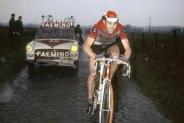 „Eddymu nešlo cikať, tak som mu nalial polovicu mojej vzorky.“ Roger De Vlaeminck spomína na bizarnú dopingovú kontrolu – Biker.sk