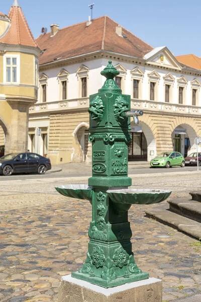 Kde uhasíte ve vedru žízeň? Podívejte se na mapu veřejných pítek v severních Čechách