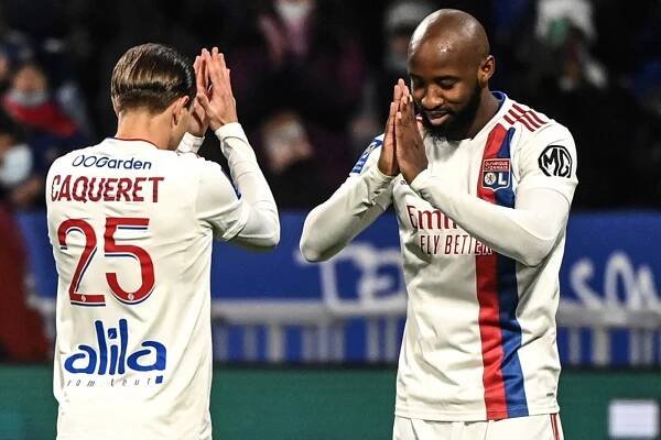 Ligue 1 : après un match de haut niveau, Lyon s'offre l'OGC Nice