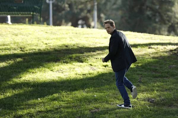 Single Parents - A Night in Camarillo - Z filmu - Chris Geere