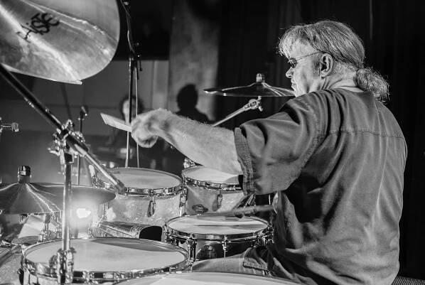 Rocková legenda Ian Paice teď ve Zlíně nezahraje, kvůli pandemii