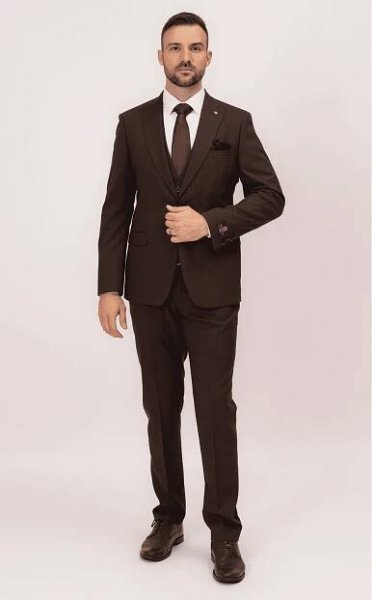 Hnědý pánský oblek Slim Fit s vestou, model Dorian
