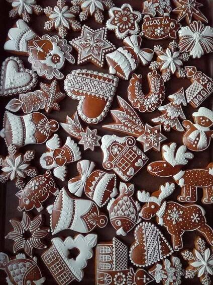 Nádherné inspirace na zdobené perníčky od našich fanoušků | NejRecept.cz | Jul recept, Juldesserter, Holiday cookies