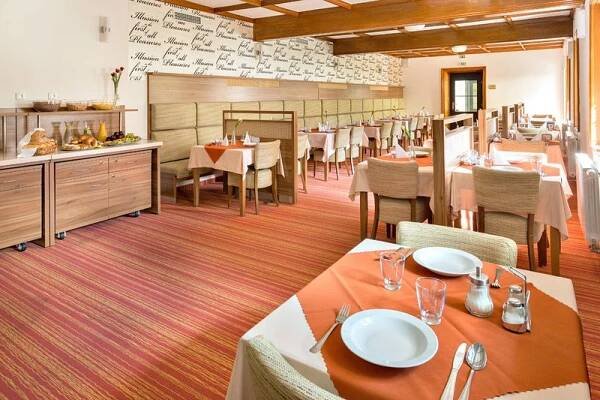 Lázeňský hotel ELIŠKA - Termální lázně Velké Losiny - lázeňský resort