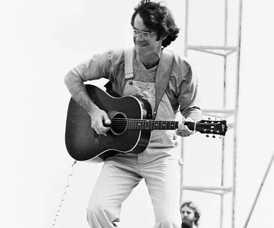 John Sebastian Biography - Facts, Childhood, Family Life & Achievements