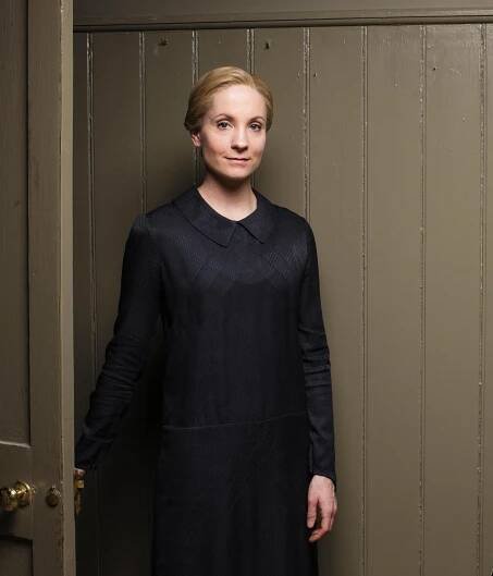 Joanne Froggatt (as Anna): Anna's principle costume, and other outfits Various Seasons, and Episodes 7 image 11 - © Carnival Film & Television Limited