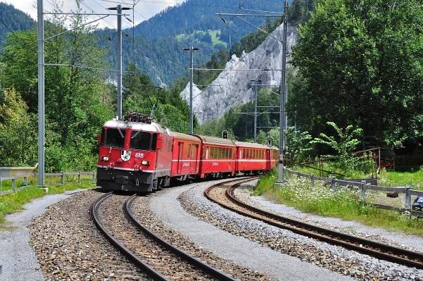 Bahnstrecke Reichenau-Tamins–Disentis/Mustér