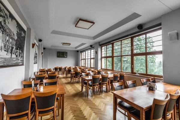 Restaurace v ubytování Parkhotel Smržovka