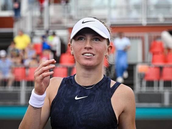 Samson i Nosková v semifinále! Krejčíková se Siniakovou budou hrát o titul - Sport.cz